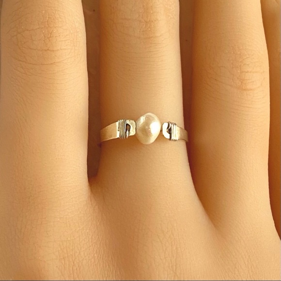 Freshwater Pearl Sterling Silver Ring (Handmade) - Picture 3 of 4